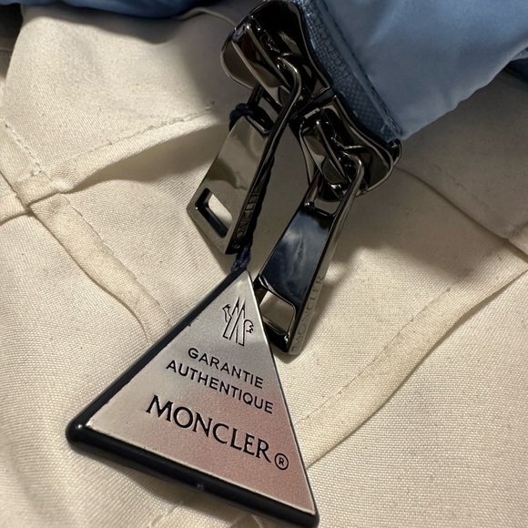 Blue moncler vest - Picture 2 of 15